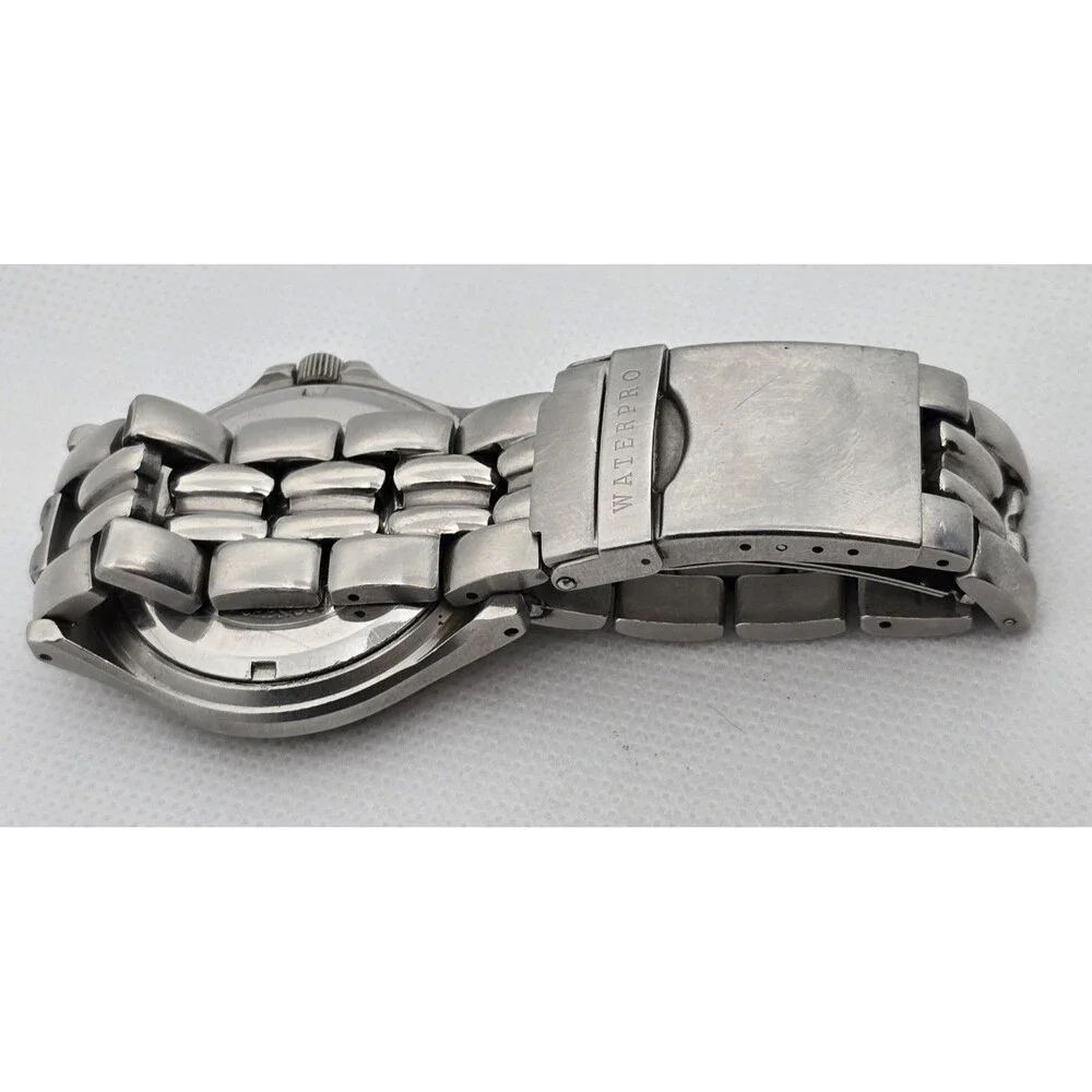 Men's Guess Waterpro Rotating Bezel Date Silver Tone Case Bracelet Watch 13